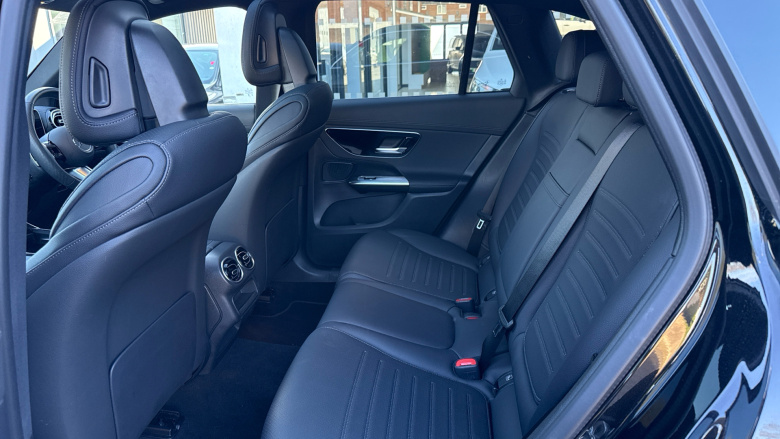 Mercedes-Benz GLC 300e 4Matic AMG Line Premium 5dr 9G-Tronic Estate